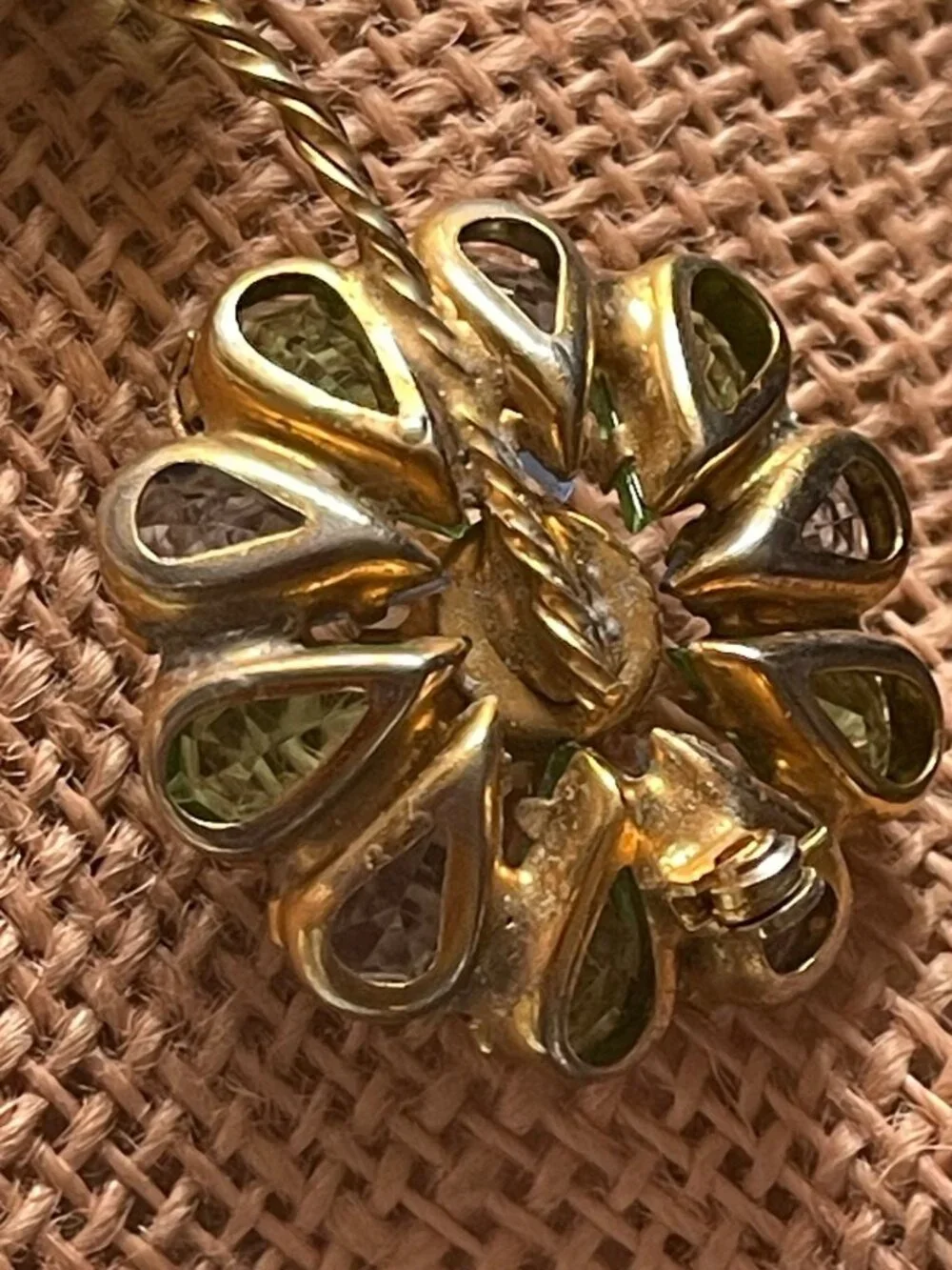 Vintage Gold-Tone Flower Brooch With Pearl Center & Blue-Green Glass Petals Flor